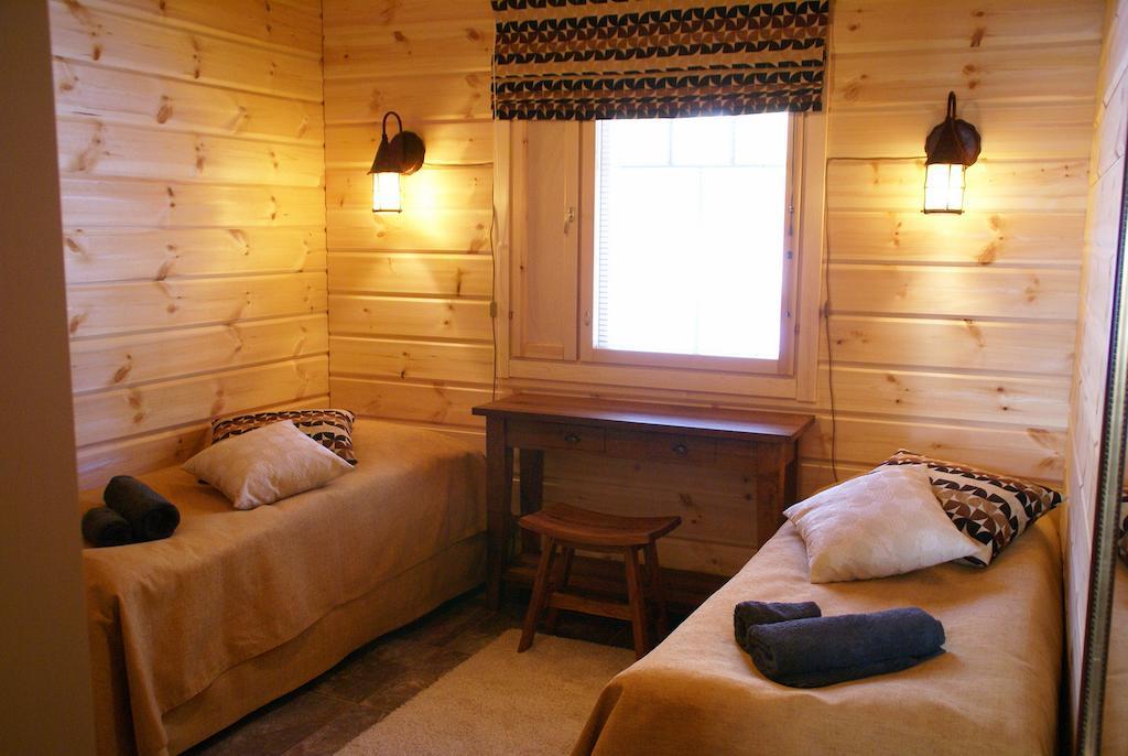 Kartanohotelli Satulinna Huvilat Hirvensalmi Kamer foto
